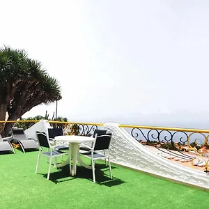 https://cosy-apartment-in-tenerife-views-pool-wifi.in-canary-islands.com